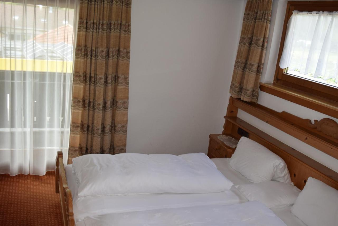 Bergsteiger-Zimmer Pension Obermair Mayrhofen Esterno foto
